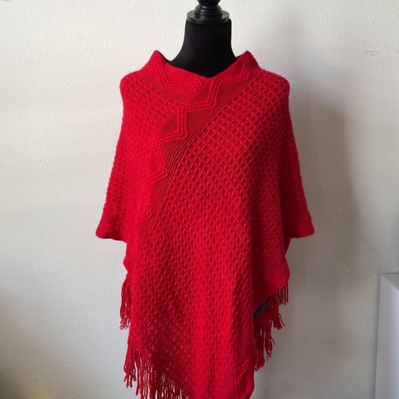 Women Red Shawl Poncho S-M Knitted Sweater Pullover with Fringe Soft Pullover - Picture 4 of 15
